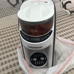 BABY BREEZA gently used