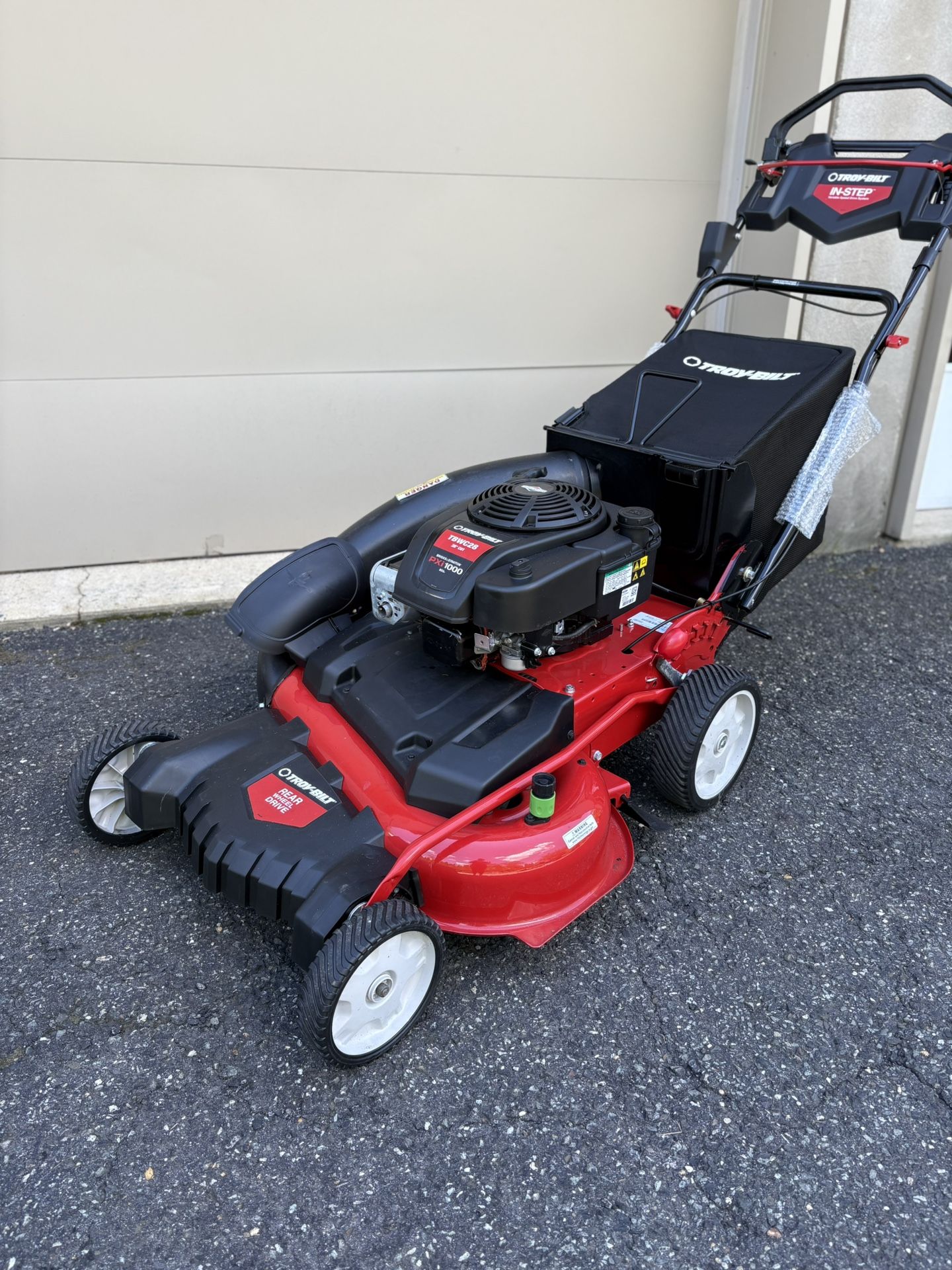 Troy Bilt 28” Walk Behind Mower
