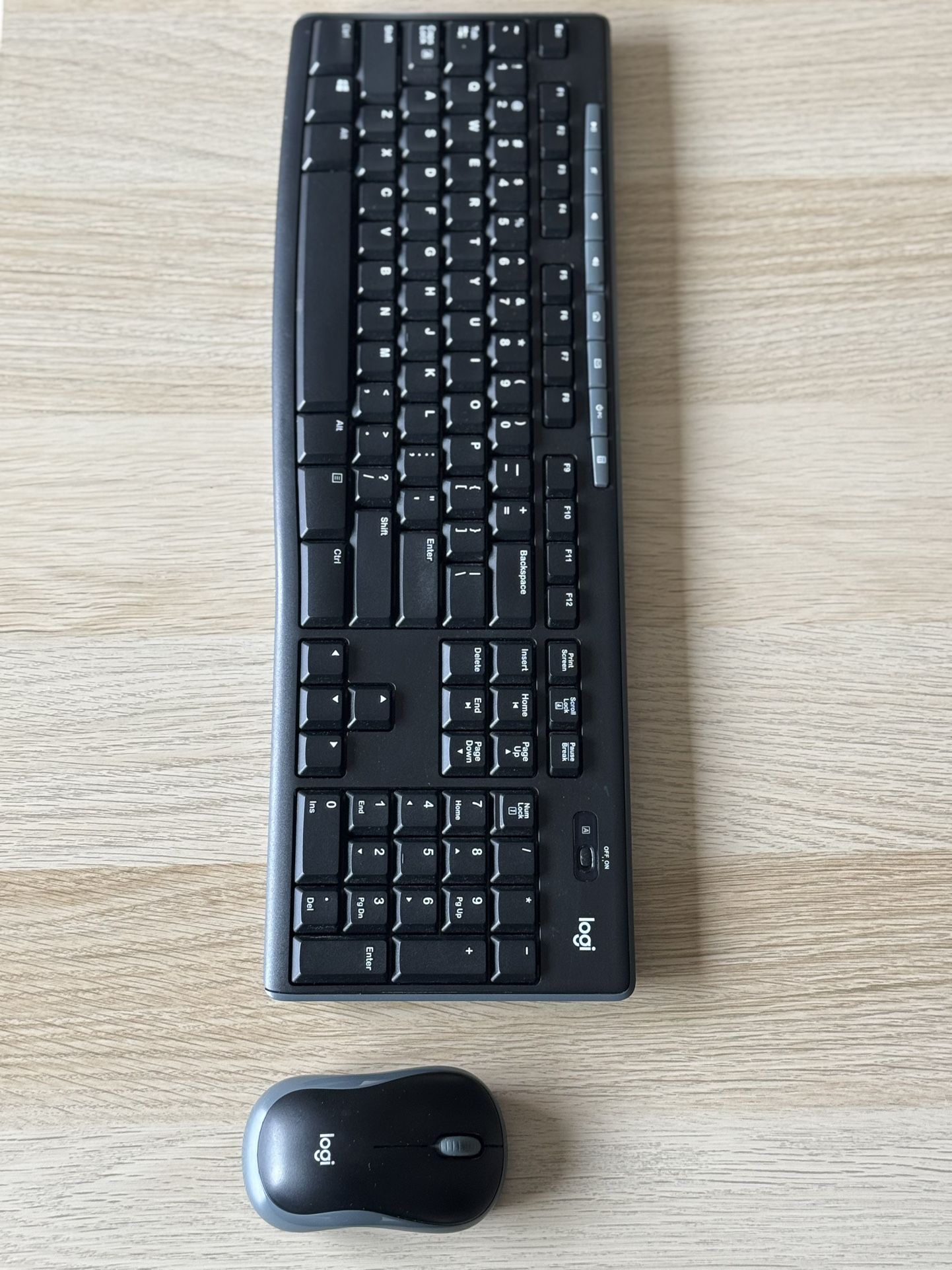Logitech K270 Wireless Keyboard + M185 Wireless Mouse