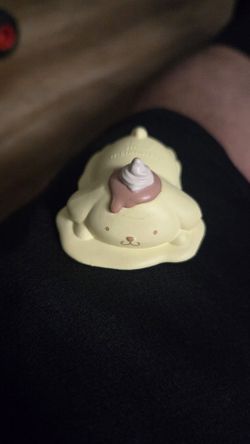 Pompompurin figure