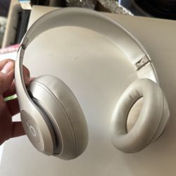 Beats studio pro 