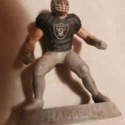 FOOTBALL McDONALDS FIGURE
