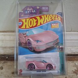 Hotwheels 2022 Barbie Extra 