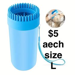 2-in-1 Dog Grooming Brush Paw Cleaner for Dogs and Cats Size L