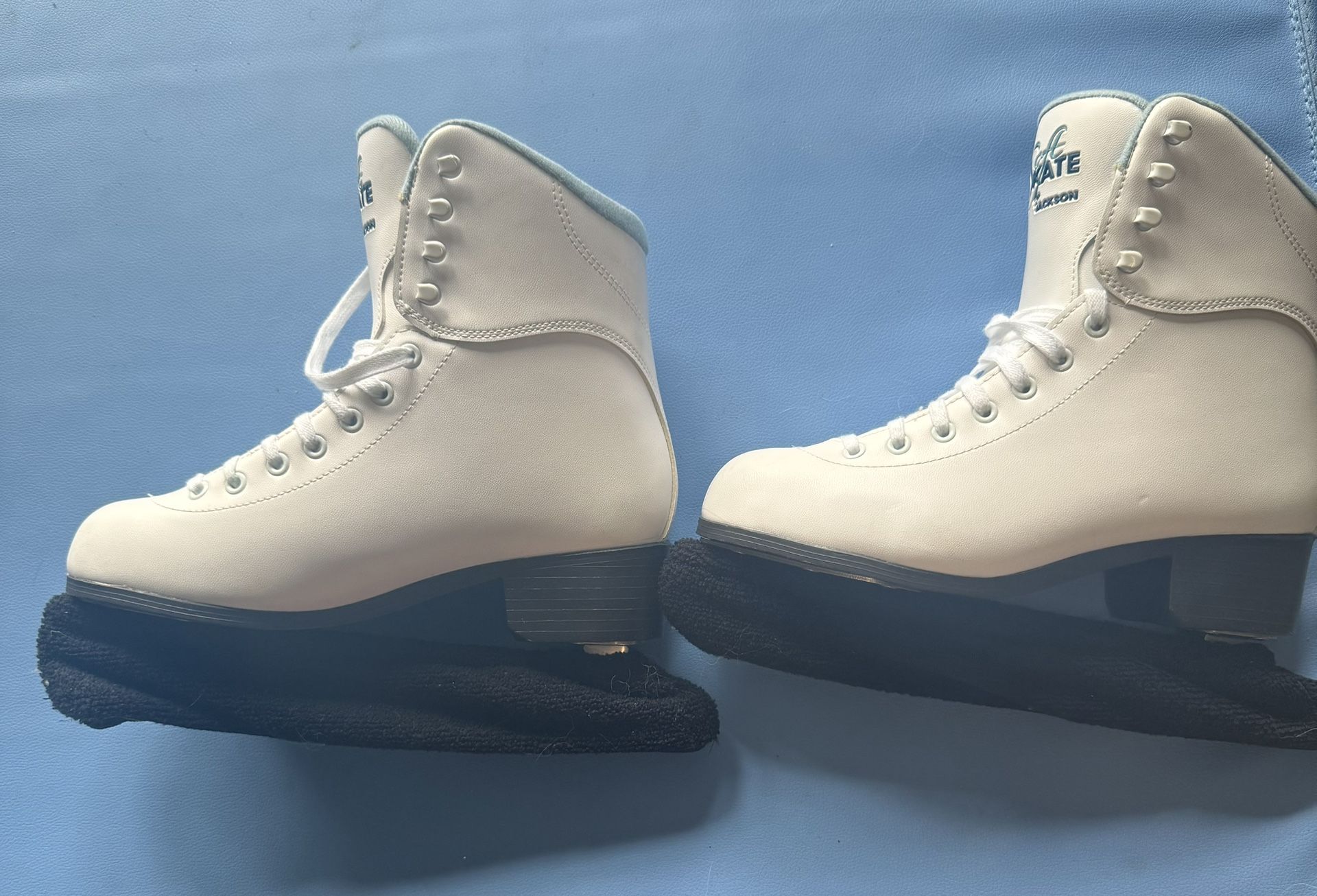Jackson Figure Skates Size 8