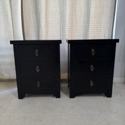 2 Nightstands