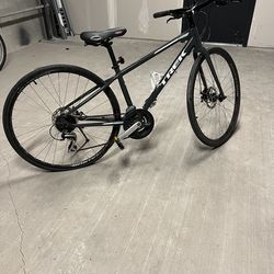 Trek FX2 bike 15”