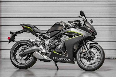 2026 Honda Cbr650r E-Clutch