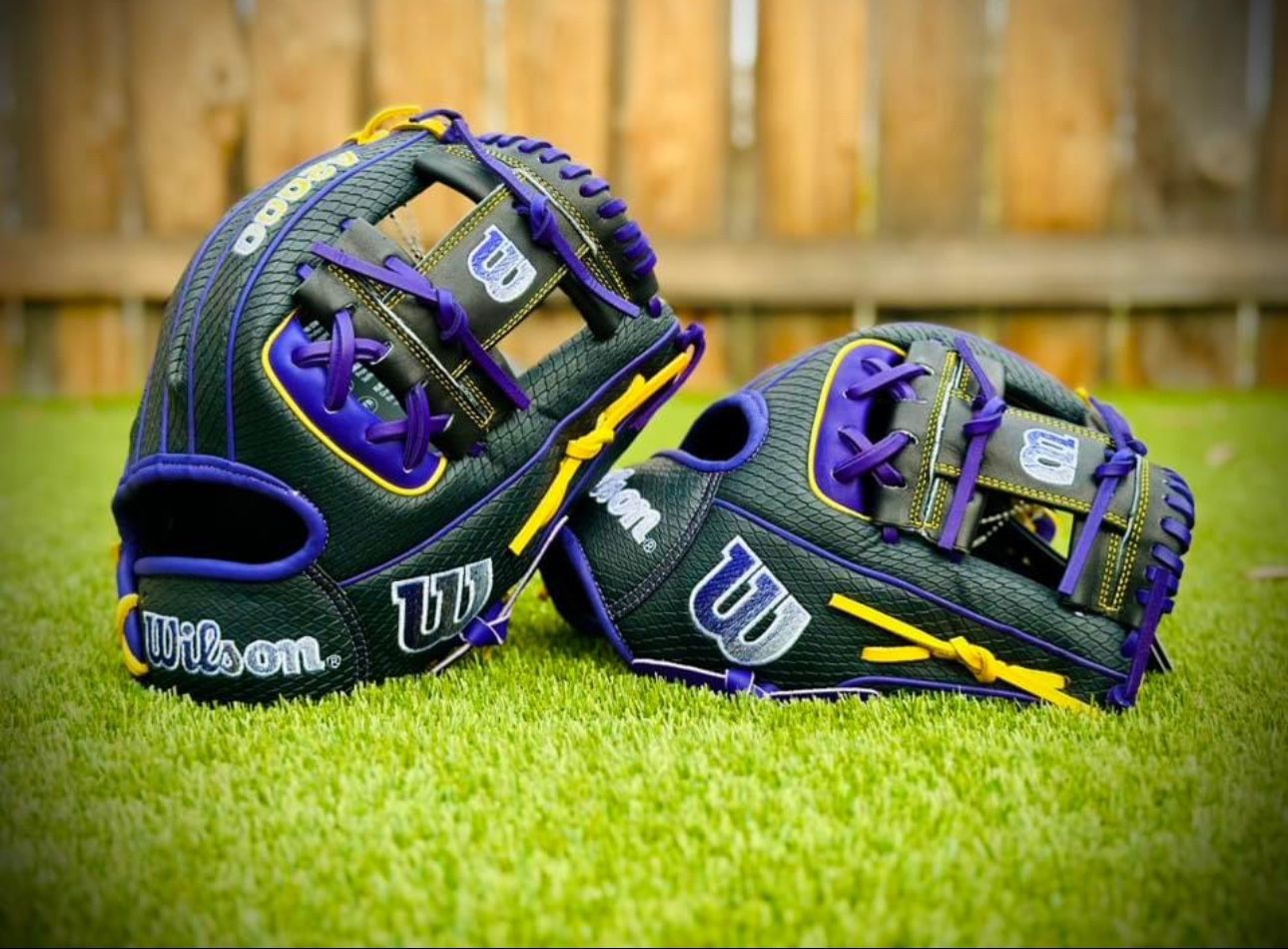 WILSON A2000 1786 "MAMBA" 11.5" INFIELD BASEBALL GLOVE: BLACK AND PURPLE