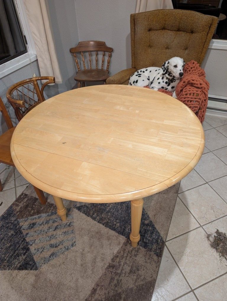 Dining room Table