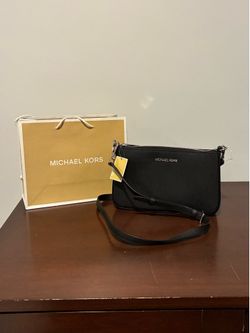 MICHAEL KORS Medium Saffiano Crossbody Bag