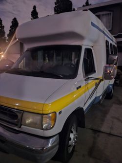 1999 Ford E-450