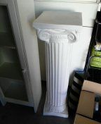 White Rome pole