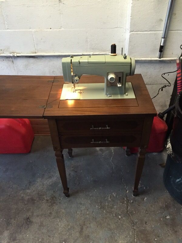 Sewing machine kenmore