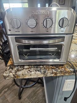 Cuisinart Compact air fryer toaster oven TOA-28FR