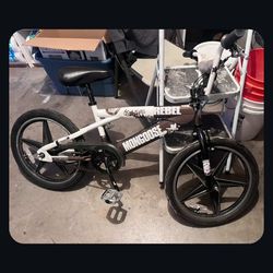 Mongoose 20" BMX Rebel Freestyle