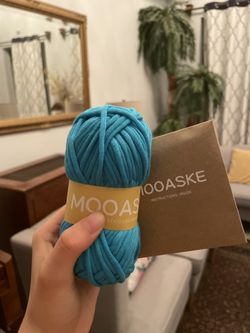 Mooaske Crochet Kit for Beginners with Crochet Yarn - Beginner