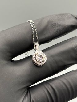 VVS1 Moissanite Round Cut Halo Pendant Necklace