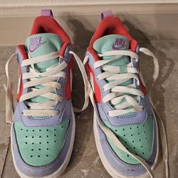 Kids 3 5 size nike shoes