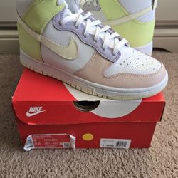 Nike Dunk High Easter Cashmere Sneaker Women's 8