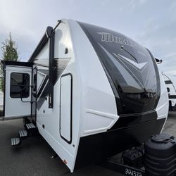 New 2025 Momentum G 31G Toy Hauler 