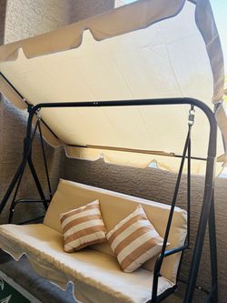 Free Delivery -BRAND NEW IN Box 3 Seats Swing Chair With Shade & Cushions NEW & Pair Decor Pillows