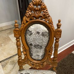 DiningTable with six chairs