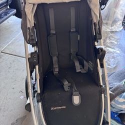 Uppababy Trio + Bassinet Stand 
