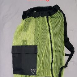  Deluxe Mesh Backpack Dive Bag. 