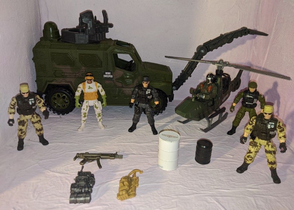 Vintage TRU Sentinel One Action Figures Lot Mine Sweep Tank Backpacks Gun Accessories