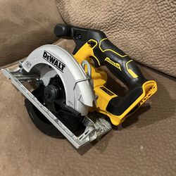 $130 Dewalt sierra 6 1/2