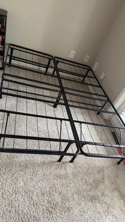 Zinus Queen size bed frame