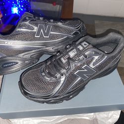 Brand New Size 9.5 Best Offer Starting At $100