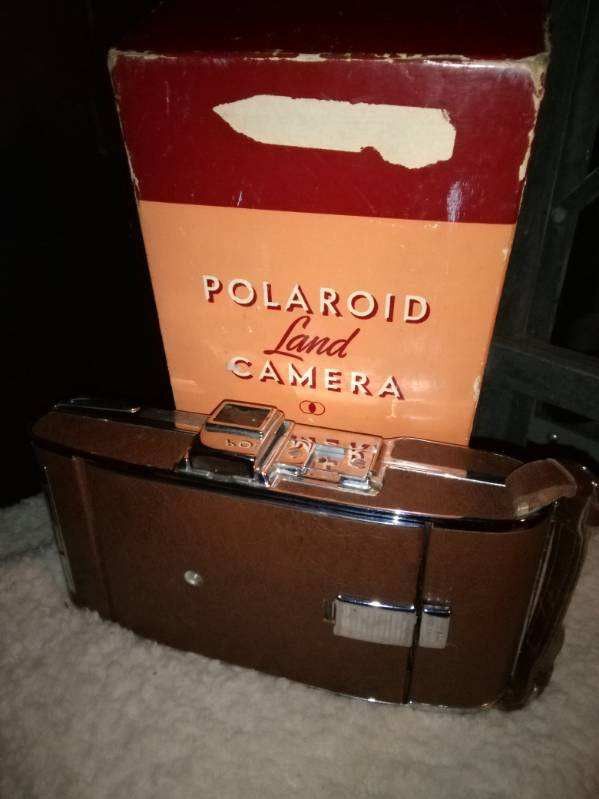 Polaroid Land Camera