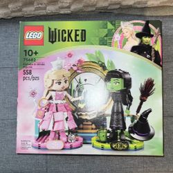 LEGO Wicked Elphaba & Glinda Figures 75682