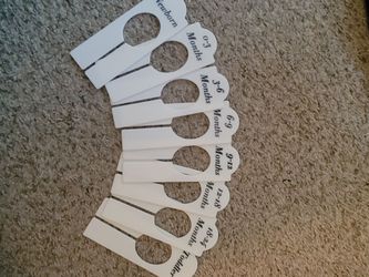Baby clothing size dividers