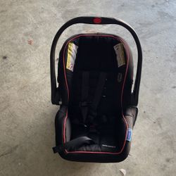 Car Seat With 2 Bases 
