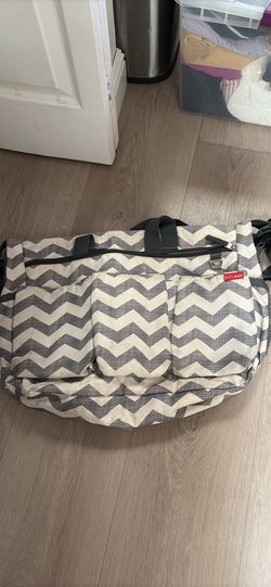 Baby Diaper Bag Large Messenger Brand Skip Hop