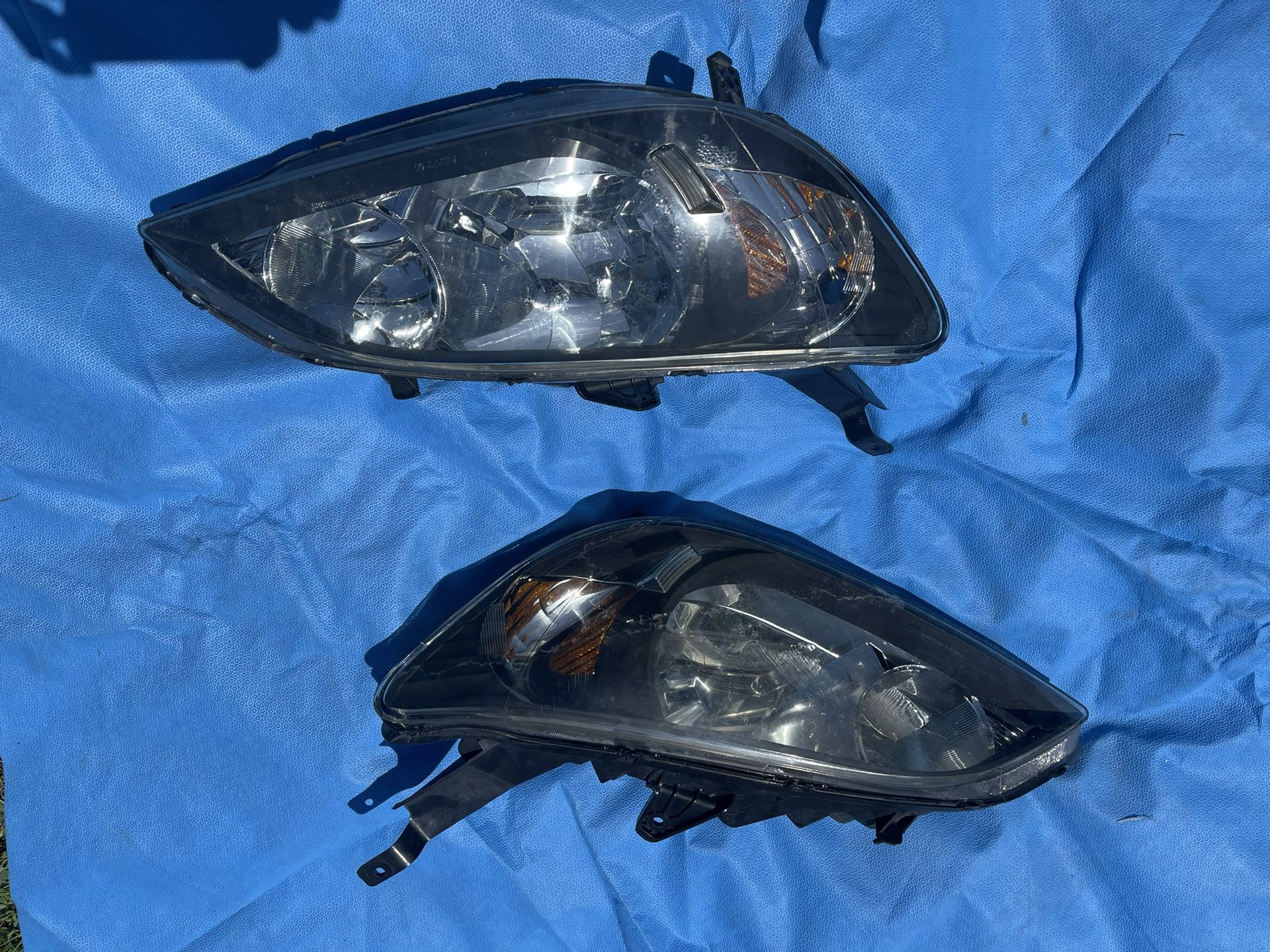 2004 Honda Civic OEM headlights