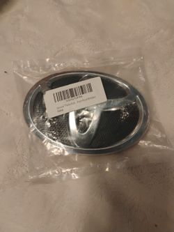 Genuine Toyota Emblem Front Panel