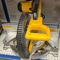 DeWALT