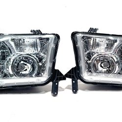 Headlights For 2007-2017 Toyota Tundra/Sequoia