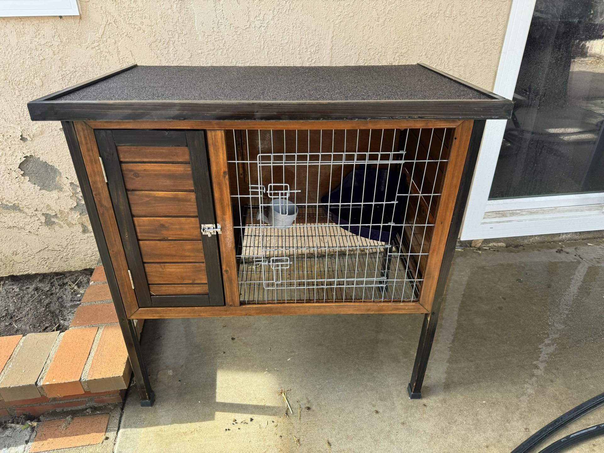 Bunny/Rabbit Hutch
