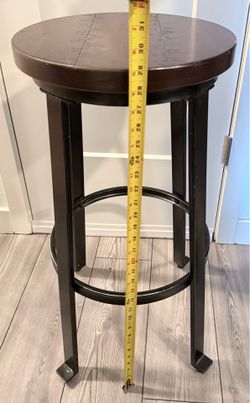 Set of 2 Stools