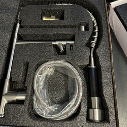 Modern Chrome Brass Kitchen Faucet with 360° Rotating Spout - Single Handle, Hot & Cold Water Mixer, Easy Install