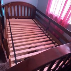 Twin sized bed no mattress