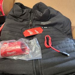 Women's XL M12 12-Volt Lithium-Ion Cordless AXIS Black Heated Quilted Jacket XL