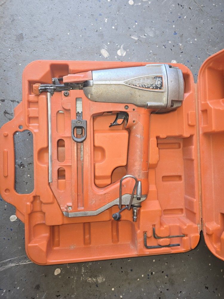 Paslode Nailer