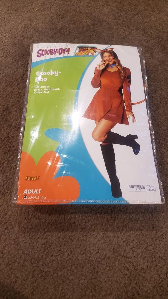 Scooby-Doo Spirit Halloween Costume Dress-up, Size Small 4-6 Womens With Dress, Ears, Collar, and Tail