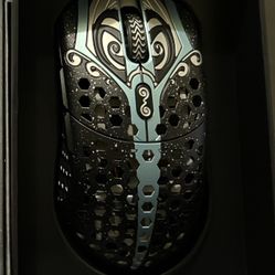 Finalmouse Starlight Phantom Med for Sale in Honolulu, HI - OfferUp